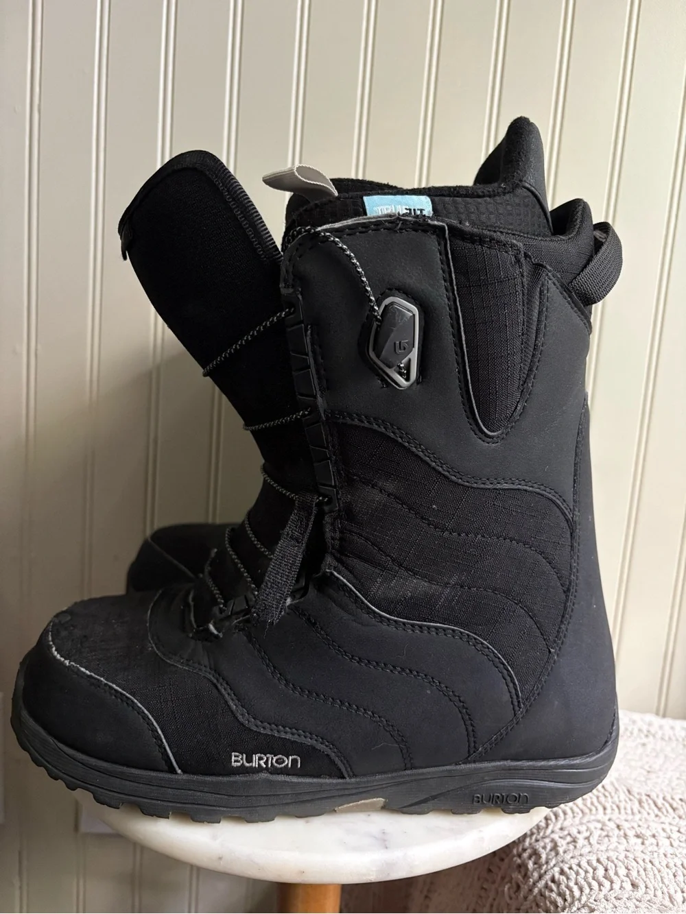 Burton Mint Snowboard Boots Women’s 10 Black Imprint 1 Snow Outdoors Winter Good